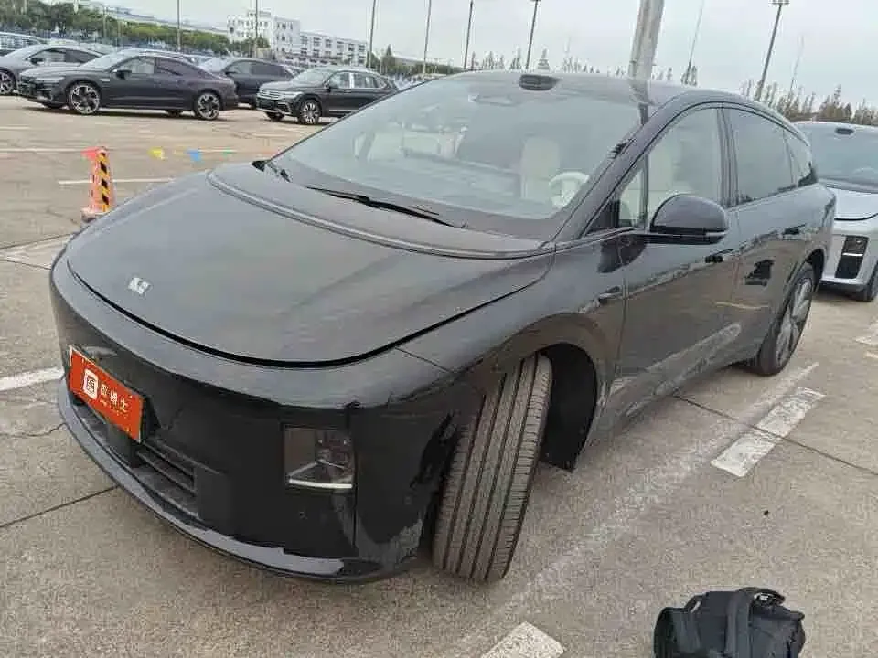 2025 Li Auto i6 4WD Standard