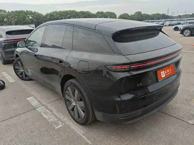 2025 Li Auto i6 4WD Standard