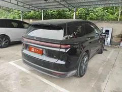 2025 Li Auto i8 Standard, чёрный — фото 2