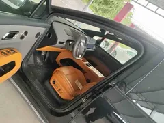 2025 Li Auto i8 Standard, чёрный — фото 5