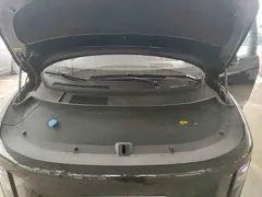 2025 Li Auto i8 Standard, чёрный — фото 9