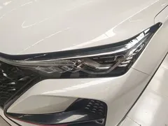2021 Changan CS75 PLUS 1.5T AT Luxury, белый — фото 5