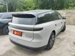 2025 Li Auto i8 Standard — фото 8