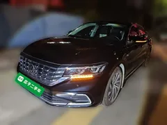 2020 Volkswagen Passat 430PHEV PHEV Luxury, чёрный — фото 1