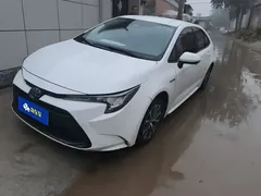 2023 Toyota Levin Hybrid 1.8L, белый — фото 1
