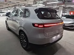 2025 Leapmotor B10 510 Enjoy — фото 5