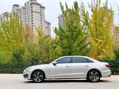 2020 Audi A4L 40 TFSI quattro Luxury Dynamic — фото 5