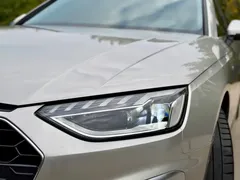 2020 Audi A4L 40 TFSI quattro Luxury Dynamic — фото 8
