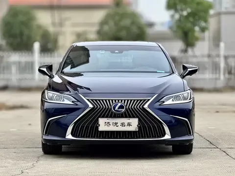 2021 Lexus ES 200 Excellence