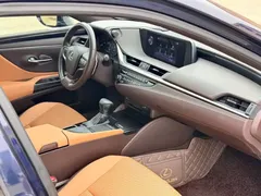 2021 Lexus ES 200 Excellence, синий — фото 17