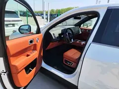 2025 Li Auto L9 Smart Refresh, белый — фото 7