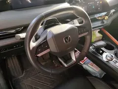 2022 Changan UNI-V 1.5T Premium — фото 15