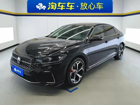 2023 Volkswagen Passat 330TSI Elite