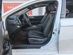 2021 Toyota Camry Hybrid 2.5HG Luxury, белый — фото 10
