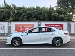 2021 Toyota Camry Hybrid 2.5HG Luxury, белый — фото 15