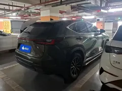 2022 Lexus NX 260 2WD, зелёный — фото 3