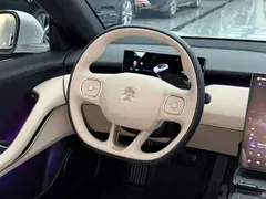 2024 Nio ET5T 75kWh Touring, белый — фото 13