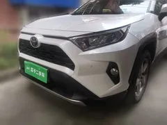2022 Toyota RAV4 2.0L CVT 2WD Fashion Plus, белый — фото 1