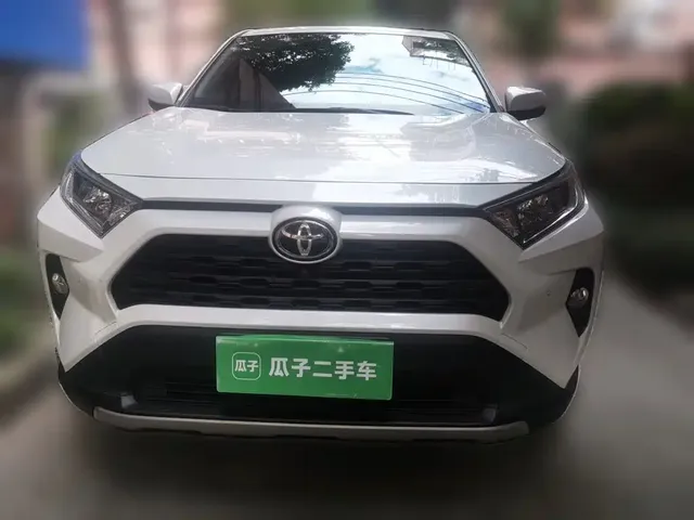 2022 Toyota RAV4 2.0L CVT 2WD Fashion Plus