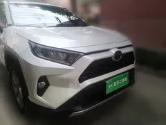 2022 Toyota RAV4 2.0L CVT 2WD Fashion Plus, белый — фото 3
