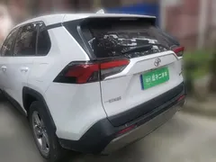 2022 Toyota RAV4 2.0L CVT 2WD Fashion Plus, белый — фото 4