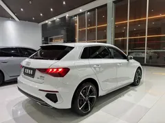 2023 Audi A3 Sportback 35 TFSI Sport, белый — фото 11