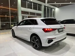 2023 Audi A3 Sportback 35 TFSI Sport, белый — фото 14