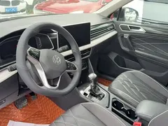 2022 Volkswagen Tiguan L 330TSI AT 2WD Comfort, чёрный — фото 2