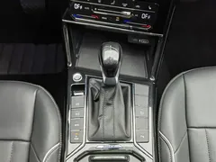 2022 Volkswagen Passat 430PHEV PHEV Elite, чёрный — фото 13
