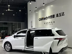 2021 Toyota Sienna 2.5L Hybrid Platinum, белый — фото 8