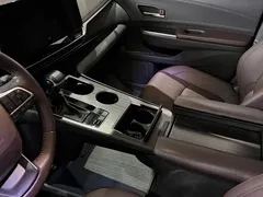 2021 Toyota Sienna 2.5L Hybrid Platinum, белый — фото 9