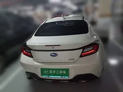 2022 Subaru BRZ 2.4L MT, белый — фото 3