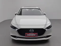 2020 Mazda 3 2.0L AT, белый — фото 3