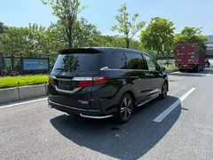 2021 Honda Odyssey 2.0L Premium, синий — фото 3