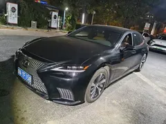 2021 Lexus LS 500h Excellence, чёрный — фото 8