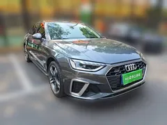 2020 Audi A4L 40 TFSI quattro Luxury Dynamic — фото 4