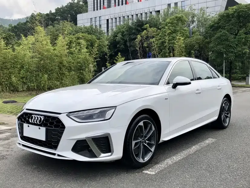 2022 Audi A4L 40 TFSI Fashion Dynamic