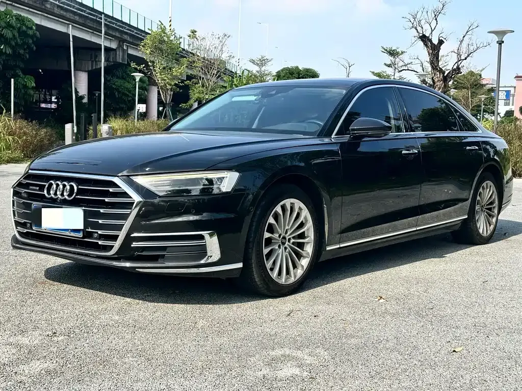 2021 Audi A8L 50 TFSI quattro Comfort