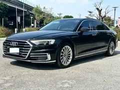 2021 Audi A8L 50 TFSI quattro Comfort, чёрный — фото 1