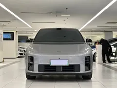 2025 Li Auto i6 2WD Standard — фото 2