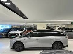 2025 Li Auto i6 2WD Standard — фото 4