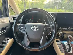 2021 Toyota Alphard Hybrid 2.5L Luxury, чёрный — фото 12