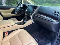 2021 Toyota Alphard Hybrid 2.5L Luxury, чёрный — фото 14