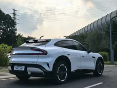 2025 Xiaomi YU7 RWD Long Range, белый — фото 10