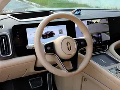 2025 Aito M9 EREV Max 52kWh 5-Seat — фото 8