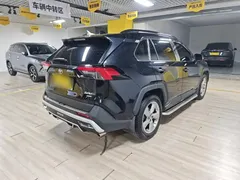 2021 Toyota RAV4 2.0L CVT 4WD Fashion, чёрный — фото 2