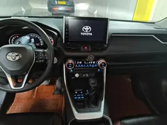 2021 Toyota RAV4 2.0L CVT 4WD Fashion, чёрный — фото 5