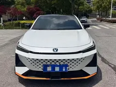 2023 Changan UNI-V 1.5T Sport, белый — фото 2