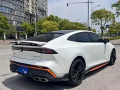 2023 Changan UNI-V 1.5T Sport, белый — фото 9