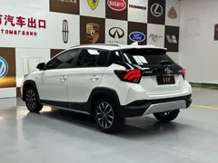 2022 Toyota Yaris L Zhixuan X 1.5L CVT Luxury Plus, белый — фото 4